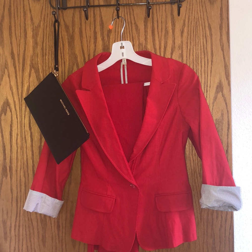 Red blazer & slacks Set - Small